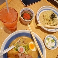 เมนูของร้าน Hachiban Ramen เมเจอร์ ซีนิเพล็กซ์ เพชรเกษม