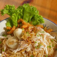 หมี่-แห้ง-ไก่-แซ่บ(น้ำพริกสูตรใหม่)