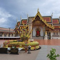บรรยากาศ วัดพระธาตุเชิงชุมวรวิหาร