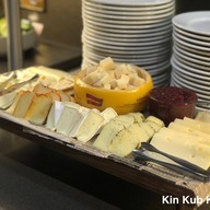 Metropole Hotel by Semarah