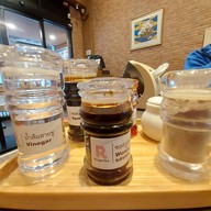 Ringer Hut BTS Phromphong