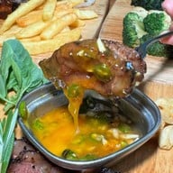 Makin Bar & Restaurant