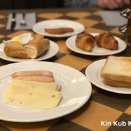 Metropole Hotel by Semarah