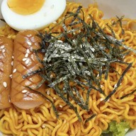 กินเส้น (ครัวคุณแม่)