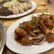 ข้าวมันไก่ บิ๊กไนท์ไก่ตอน สาขา ฝั่งธน(อัสสัมชัญ) BigNightkaiton