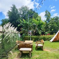 บรรยากาศ Twenty Twenty Fox