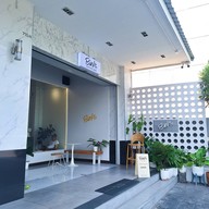หน้าร้าน binks coffee bar -