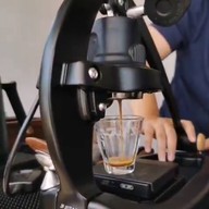 บรรยากาศ NN Coffee Slow Bar ตลาดถนอมมิตร