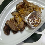 ร้านข้าวมีพุง