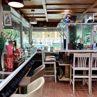 บรรยากาศ อิ่มบุญ Coffee Shop