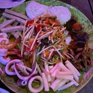 จิ้มจุ่มยักษ์ลำลูกกา