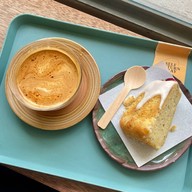 เมนูของร้าน Lilou & Laliart  - ลิลู ละเลียด อารีย์ (Ari)