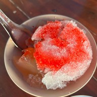 เมนูของร้าน โอ้เอ๋ว หล่อโรง ตลาดฉำฉ่า