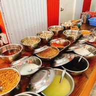 ก๋วยเตี๋ยวต้มยำกากหมูสูตรโบราณ ถนนกาญจนาภิเษก