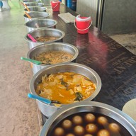 ข้าวแกงบุฟเฟ่ต์@ปั้มบางจาก