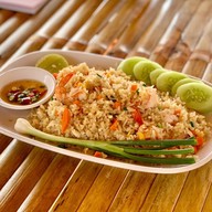 อาหารตามสั่ง อร่อยๆ & หมูทอดข้าวเหนียว