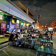 The Factory Original 90 Bar & Restaurant ไม่มี