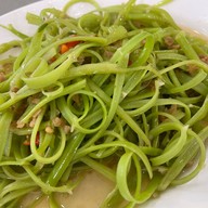 เมนูของร้าน ครัวเจ๊ง้อ Eathai Central Embassy