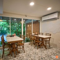 The Old Town Ayutthaya ร้านกาแฟ