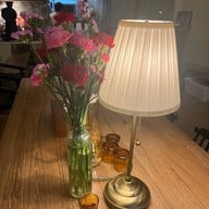 พบหน้า สีลม speciality coffee