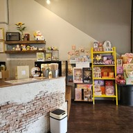 บรรยากาศ Charging cafe & Bakery