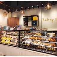 Sugar And Spice Aerocity New Delhi