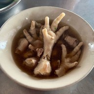 ก๋วยเตี๋ยวนายเท้า