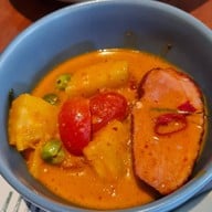 Charm Eatery and Bar สาธร