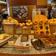 Renaissance Brasserie Renaissance Pudong hotel