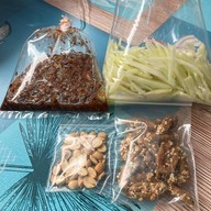 ยำมะม่วง,ยำผลไม้byเจ้ปุ้ย(สูตรโบราณ)ไม่มีปลาร้า