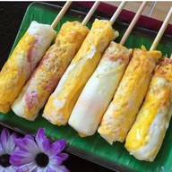 ก๋วยเตี๋ยวโครงไก่ & หมึกย่าง รสเด็ด  (ลูกชิ้นปิ้ง) / อาหารอีสาน