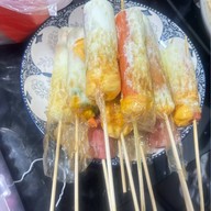 ก๋วยเตี๋ยวโครงไก่ & หมึกย่าง รสเด็ด  (ลูกชิ้นปิ้ง) / อาหารอีสาน