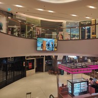 บรรยากาศ Eight Thonglor