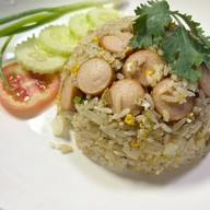 ร้านข้าวมีพุง