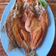 เมนูของร้าน ครัวเม็ดทราย ชายหาดชะอำ