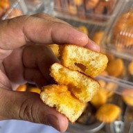 พิซซ่าหน้าแว่น ตลาดบ้านโป่ง