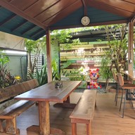 บรรยากาศ Bosu Coffee House สาขา2  ซอยคุ้มเกล้า 11