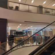 บรรยากาศ Eight Thonglor