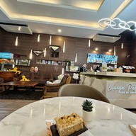 Lounge Pet Cafe'@Eastpana Hotel