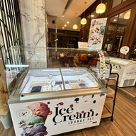 Lounge Pet Cafe'@Eastpana Hotel