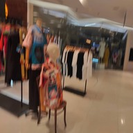 บรรยากาศ Eight Thonglor