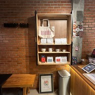 HUNGRY BEAR - coffee society -
