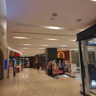 บรรยากาศ Eight Thonglor