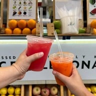 เมนูของร้าน Pink Grapefruit Cold Pressed Juice