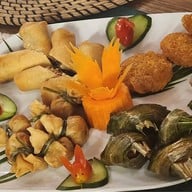 View-Ang House Café