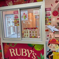 Ruby’s Juice Bar (น้ำผลไม้สกัดเย็นและกรีกโยเกิร์ต) - CP Tower 3 Phayathai