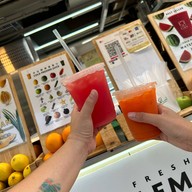 เมนูของร้าน Pink Grapefruit Cold Pressed Juice