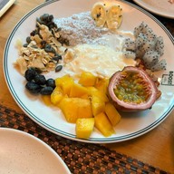 BOOST | Cafe & Restaurant Phuket