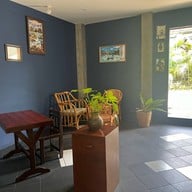 Dove Cafe And Bistro