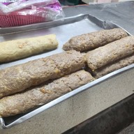 กุ๊ยช่าย เจ๊นา